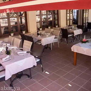 apartamentos-la-cabana.allmallorcahotels.com/